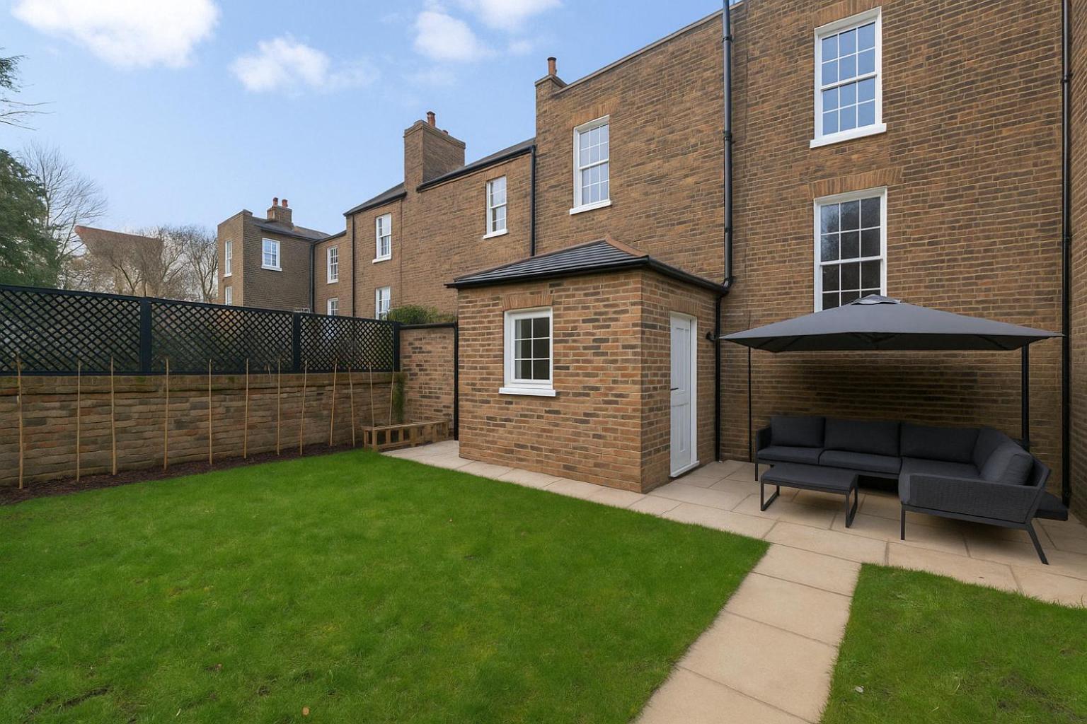 Spacious In New Cross London