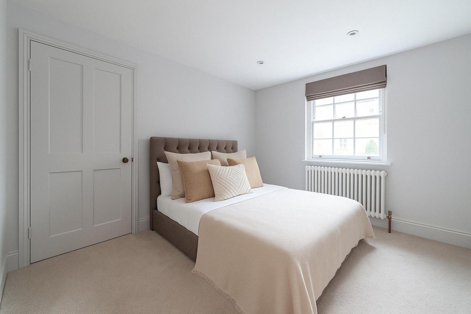 Spacious In New Cross Apartment